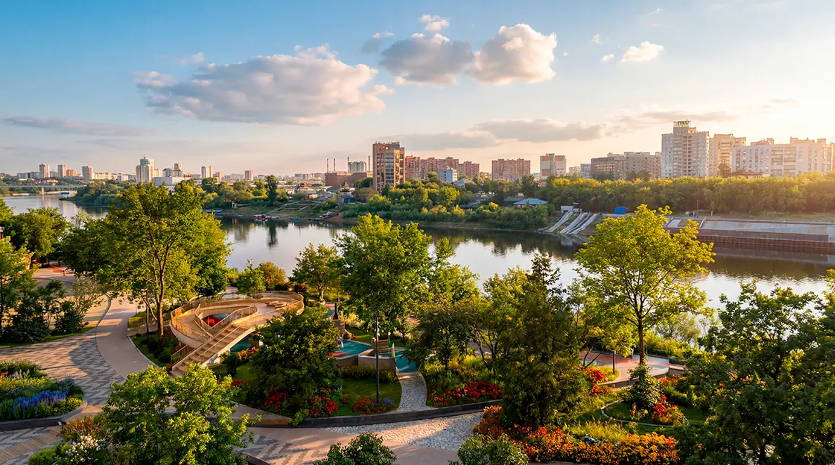 Проект, предлагающий всё и сразу — Европейская набережная, фото 1